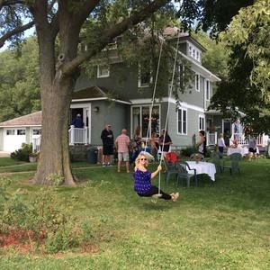 Meet your Posher, Julie